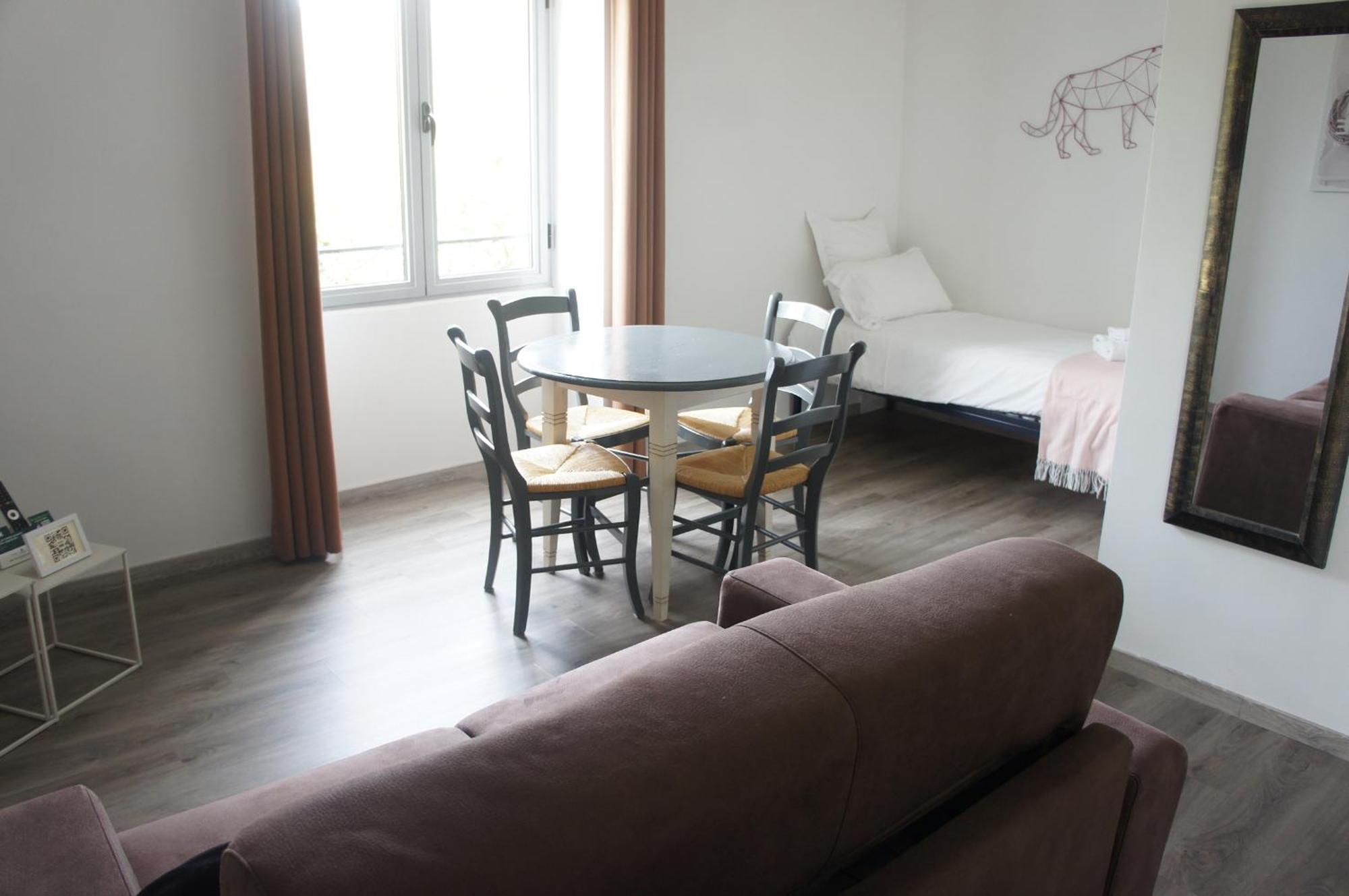 Logis Hotel Auberge De Cartassac Cressensac-Sarrazac Экстерьер фото